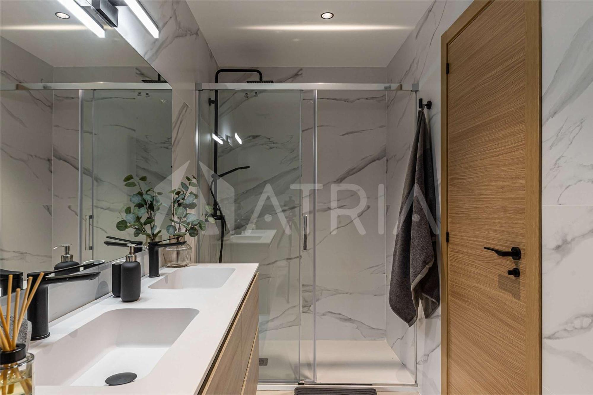 Designer 3 * Madrid